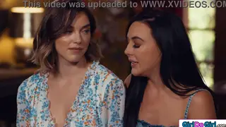 Petite Brunettes Share Intimate Pussy Licking Session