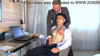 Muscular European Coach Receives Skilled Blowjob and Handjob