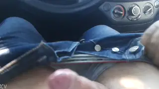 Brief Amateur Gay Clip Shows Quick Intimate Moment