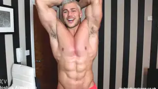 Inked Muscle Hunk Works His Pecs to Explosive Finish