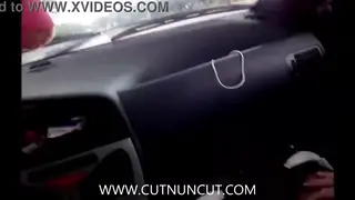 Hunk Sucks Thick Shaft Inside a Parked Car