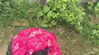 Busty Indian Wife in Cheerleader Uniform Enjoys Outdoor Anal Play