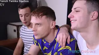 Muscular Hunk Takes a Cock for the First Time