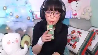 Amateur Teen Blowjob Compilation Shows Fresh Oral Talent