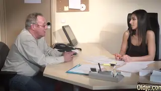 Older Man Receives Deep Blowjob From Brunette