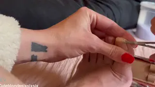 Solo Woman Shows Off Long Toenails in Extreme Close-Up