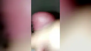 Solo Amateur Works His Length in Close Up
