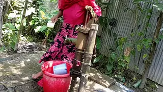 Indian Stepsister Bathed Outdoors Before Intense Sex
